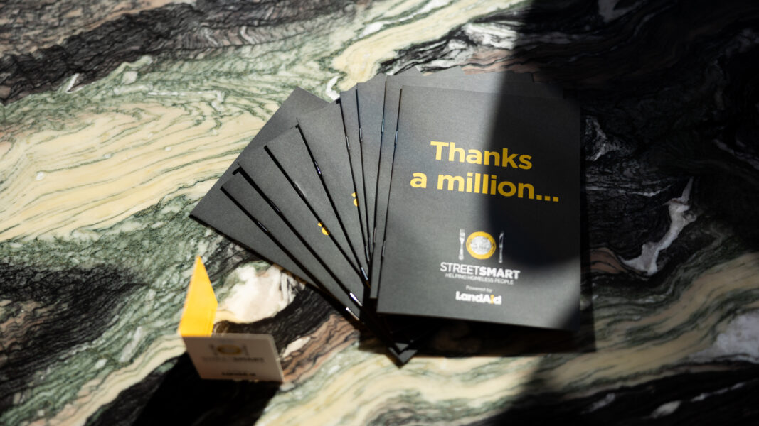 Table cards saying 'thanks a million'